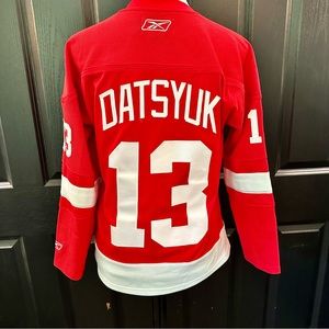Vintage Pavel Datsyuk Detroit Red Wings Official Licensed NHL Jersey